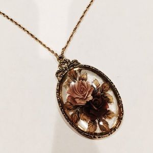 Vintage glass pendant necklace